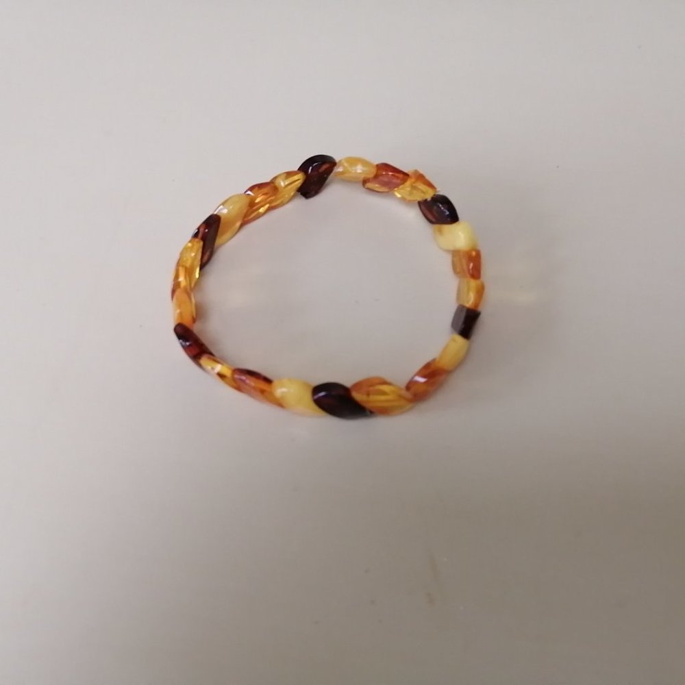 2 Bracelets - Picture 3 of 3